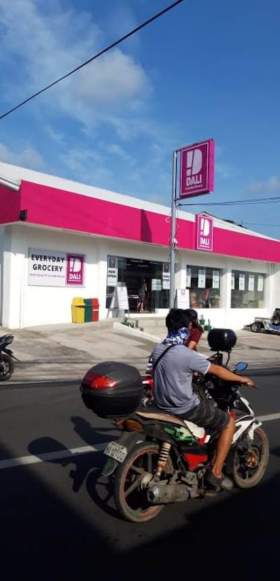 Dali Everyday Grocery, Bayan Luma
