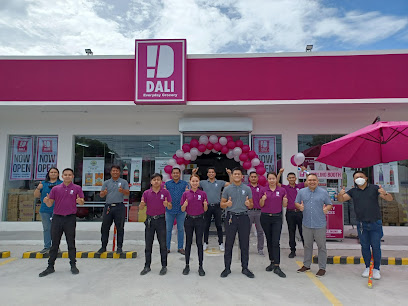 Dali Everyday Grocery, Cabezas