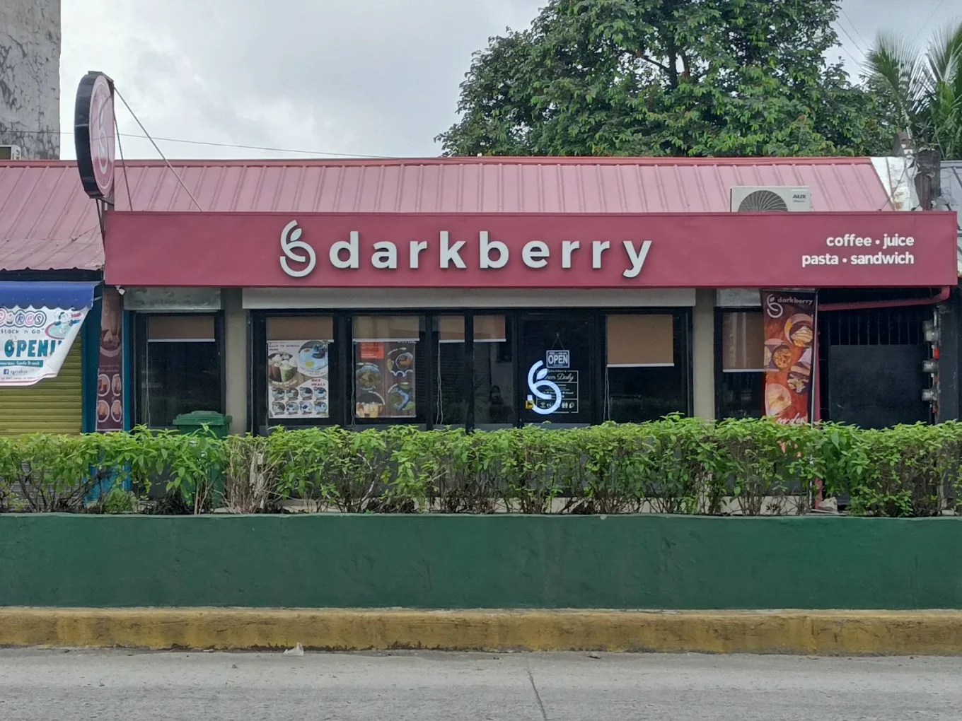 Darkberry Cafe, Dasmariñas