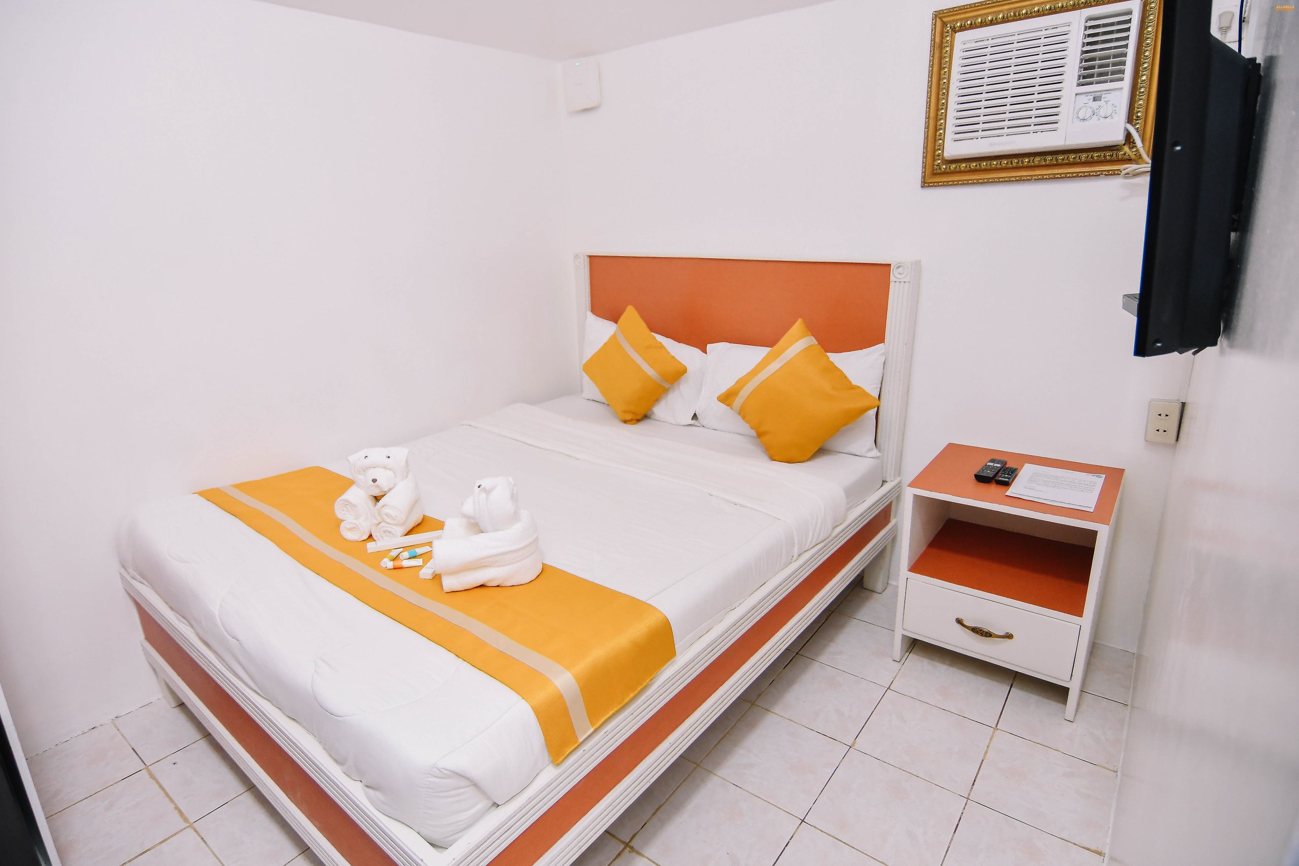 Villa Excellance Beach and Wave Pool Resort